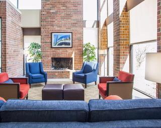 Western Chicago - Hotel 3*