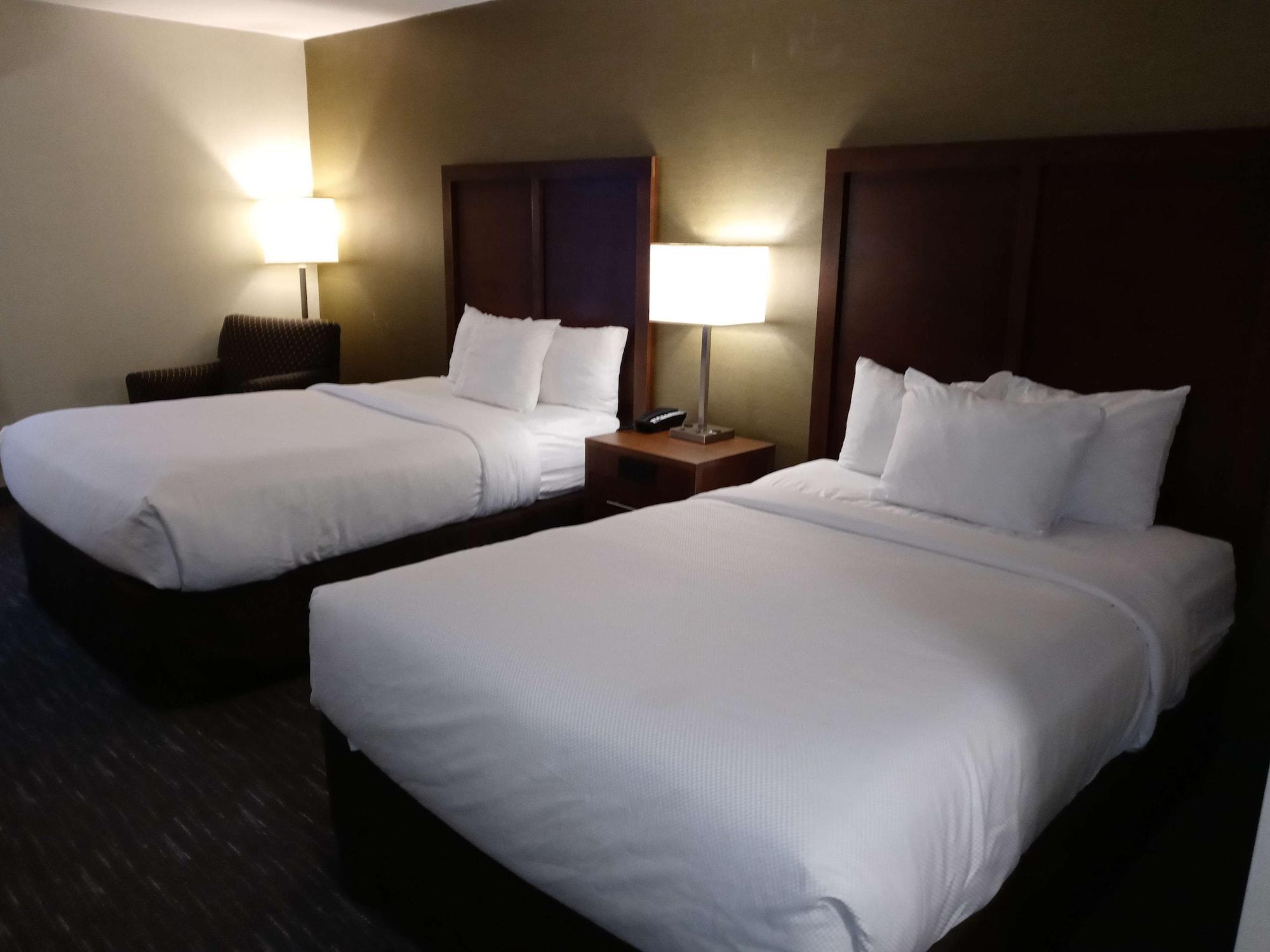 Western Chicago - Hotel Downers Grove