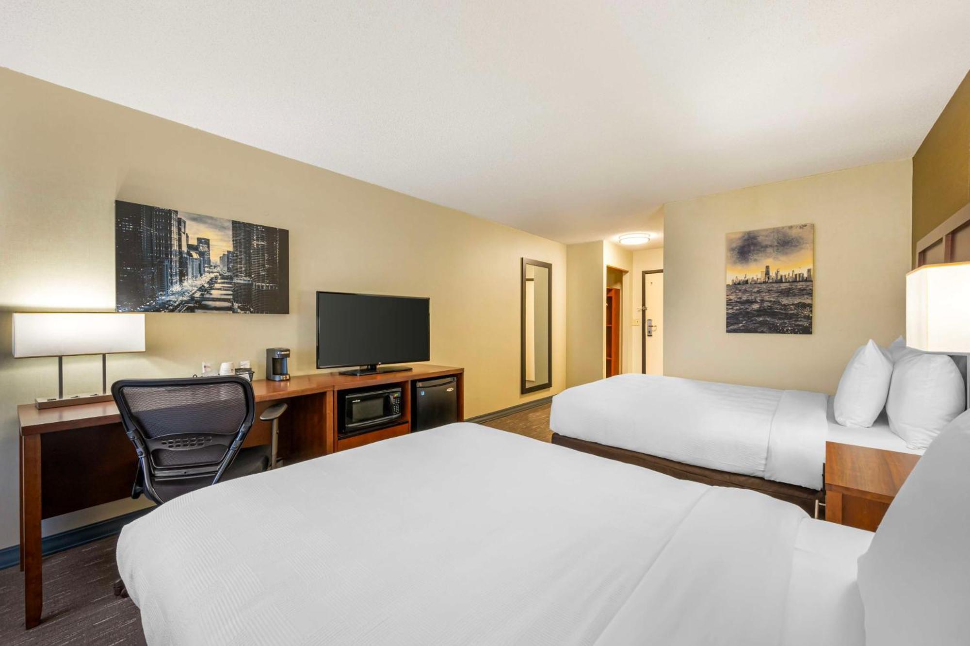 Western Chicago - 3*